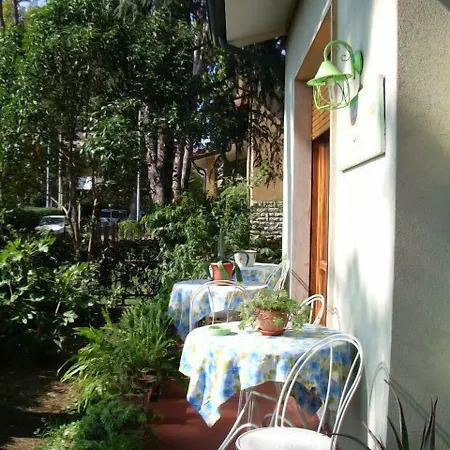 La Casa Nei Pini 2* ヴィアレッジョ