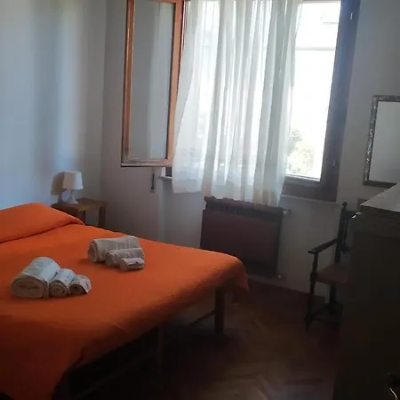 La Casa Nei Pini Bed & Breakfast 2*