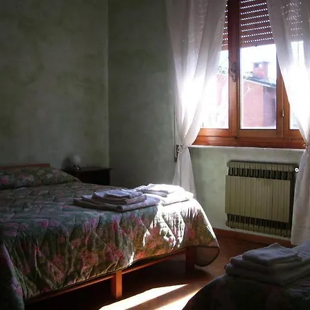 Bed & Breakfast La Casa Nei Pini 2*